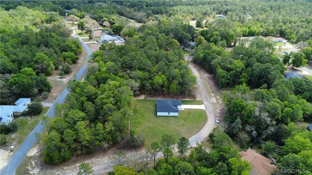 10099 N Carib Way, Citrus Springs, FL 34434