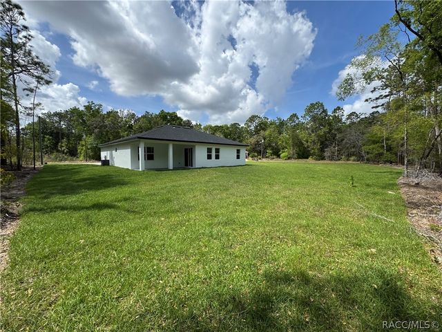 10099 N Carib Way, Citrus Springs, FL 34434