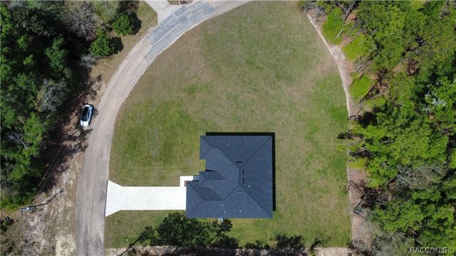 10099 N Carib Way, Citrus Springs, FL 34434