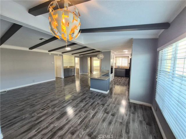 19009 S Laurel Park 328, Rancho Dominguez, CA 90220