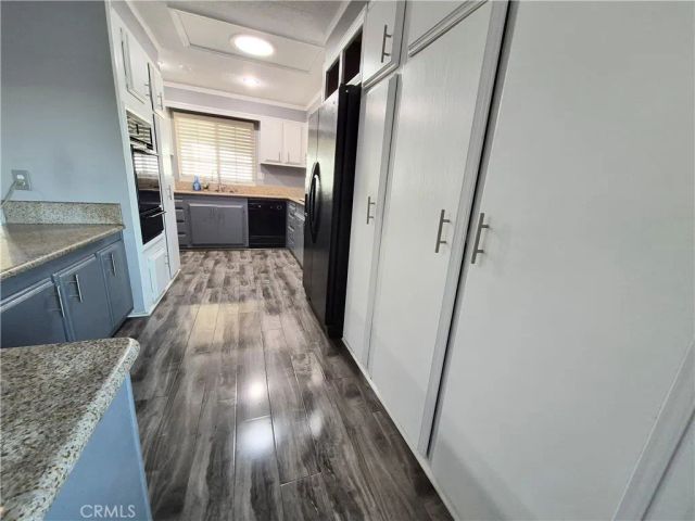 19009 S Laurel Park 328, Rancho Dominguez, CA 90220