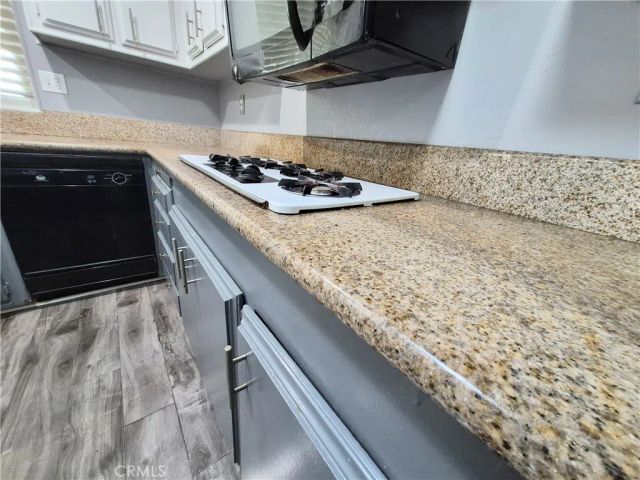 19009 S Laurel Park 328, Rancho Dominguez, CA 90220