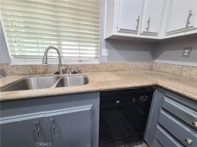 19009 S Laurel Park 328, Rancho Dominguez, CA 90220