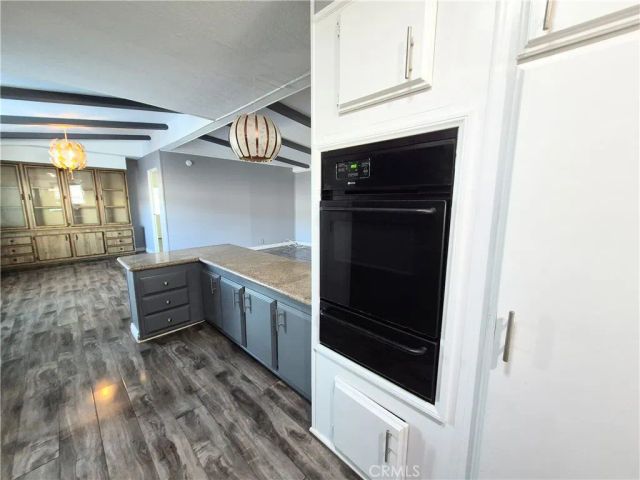 19009 S Laurel Park 328, Rancho Dominguez, CA 90220