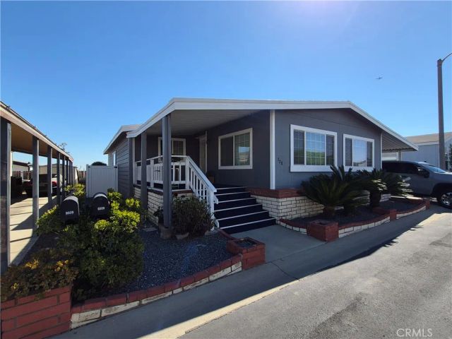 19009 S Laurel Park 328, Rancho Dominguez, CA 90220