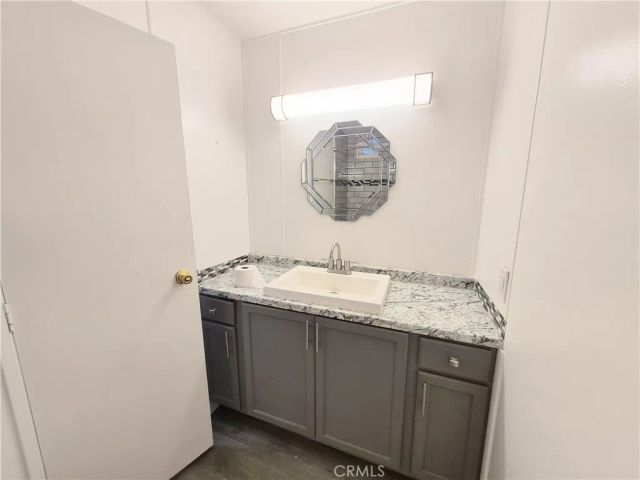 19009 S Laurel Park 328, Rancho Dominguez, CA 90220