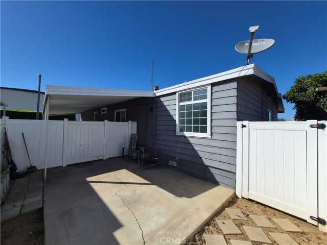 19009 S Laurel Park 328, Rancho Dominguez, CA 90220