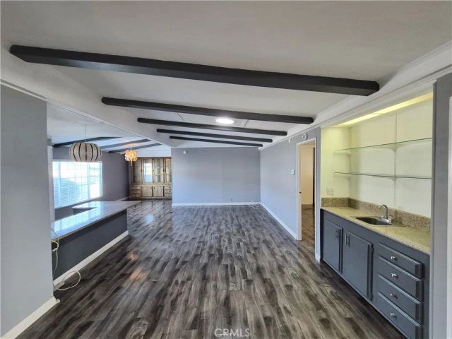 19009 S Laurel Park 328, Rancho Dominguez, CA 90220