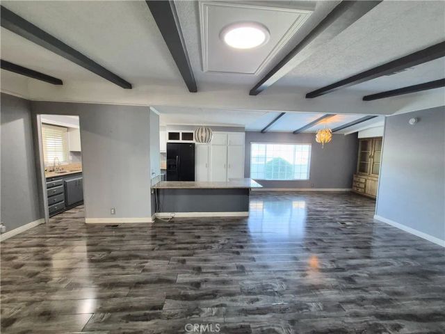 19009 S Laurel Park 328, Rancho Dominguez, CA 90220