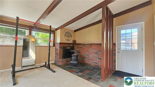 1605 Lois Lane, Bethlehem City, PA 18018