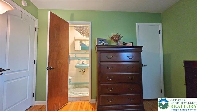 1605 Lois Lane, Bethlehem City, PA 18018