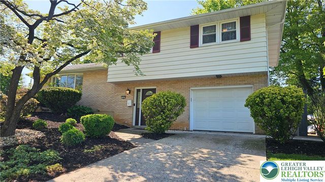 1605 Lois Lane, Bethlehem City, PA 18018
