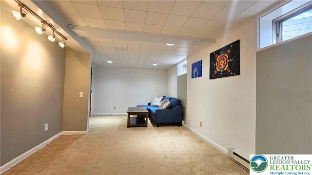 1605 Lois Lane, Bethlehem City, PA 18018