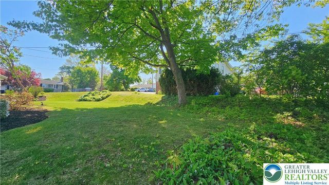 1605 Lois Lane, Bethlehem City, PA 18018