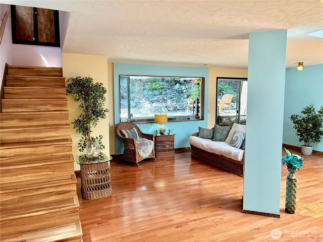 603 Shelter Bay Drive, La Conner, WA 98257