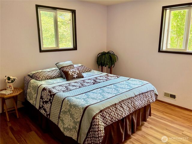603 Shelter Bay Drive, La Conner, WA 98257