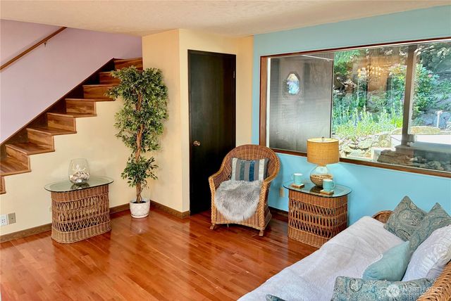 603 Shelter Bay Drive, La Conner, WA 98257