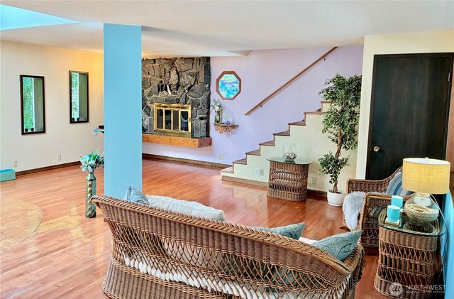 603 Shelter Bay Drive, La Conner, WA 98257