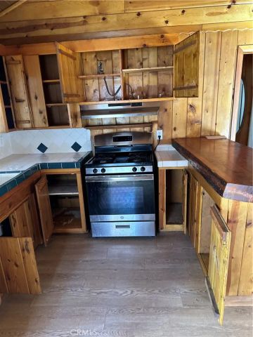 31144 All View, Running Springs, CA 92382