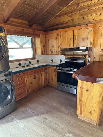 31144 All View, Running Springs, CA 92382