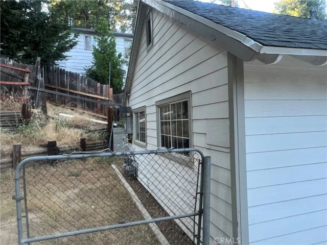 31144 All View, Running Springs, CA 92382