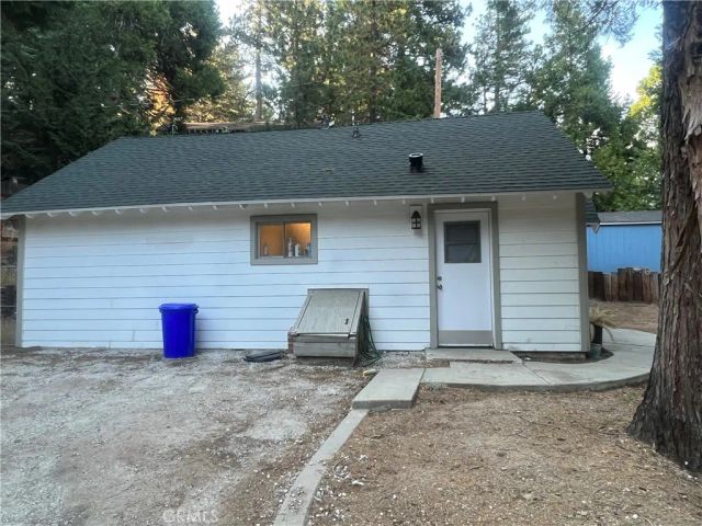 31144 All View, Running Springs, CA 92382