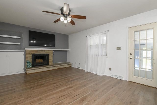 5515 N Shasta DRIVE, Glendale, WI 53209