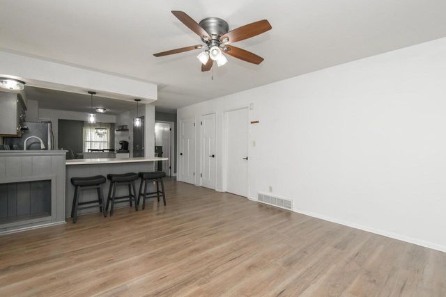 5515 N Shasta DRIVE, Glendale, WI 53209