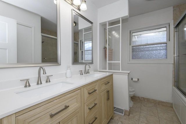 5515 N Shasta DRIVE, Glendale, WI 53209