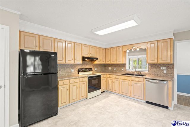 736 Millers Rd, Mullins, SC 29574