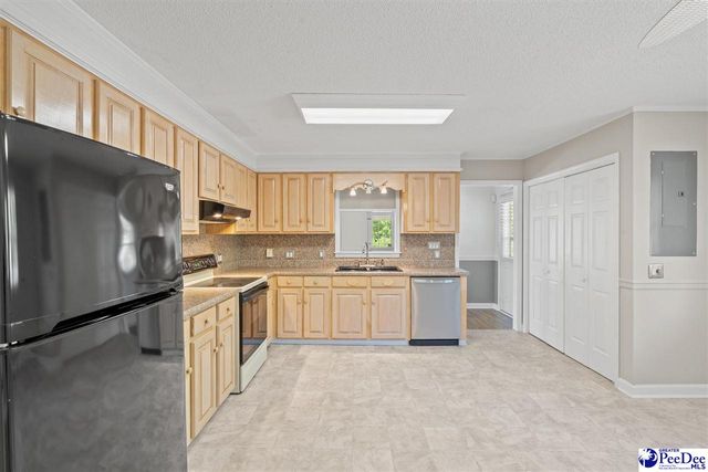 736 Millers Rd, Mullins, SC 29574