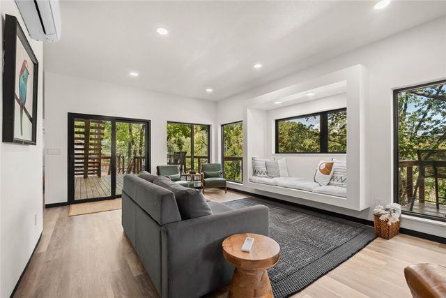 13501 Arrow Lane, Garfield, AR 72732