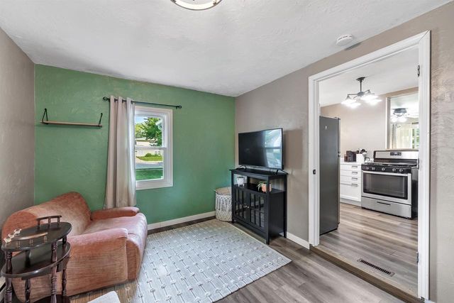 1149 LANGLADE AVENUE, Green Bay, WI 54304