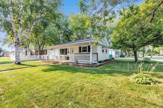 1149 LANGLADE AVENUE, Green Bay, WI 54304