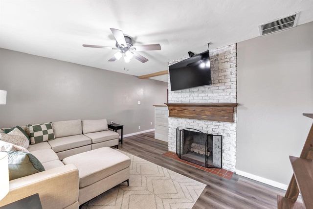 1149 LANGLADE AVENUE, Green Bay, WI 54304