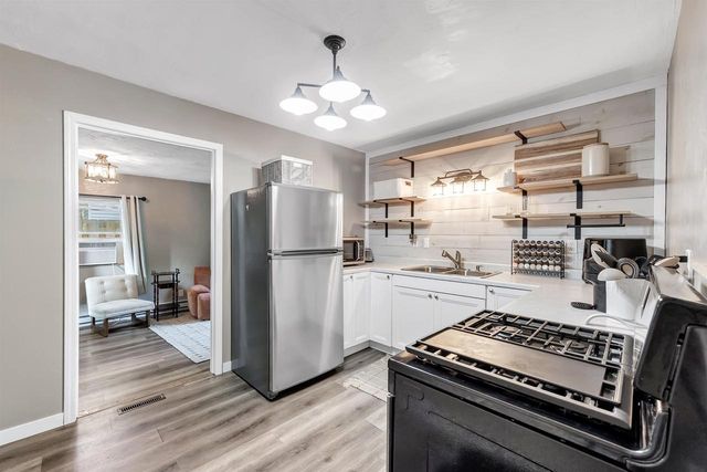 1149 LANGLADE AVENUE, Green Bay, WI 54304