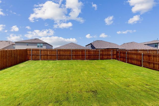 1817 Grassland Drive, Royse City, TX 75189