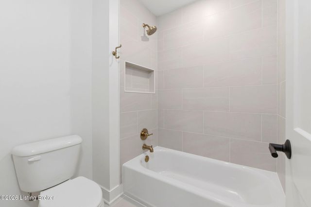 17319 Deer Crossing Trail, Louisville, KY 40023