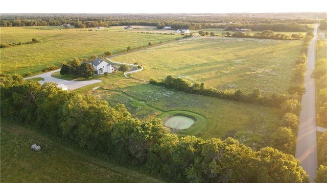21515 S Prospect Avenue, Cleveland, MO 64734