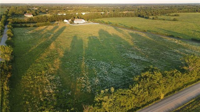 21515 S Prospect Avenue, Cleveland, MO 64734