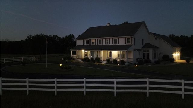 21515 S Prospect Avenue, Cleveland, MO 64734