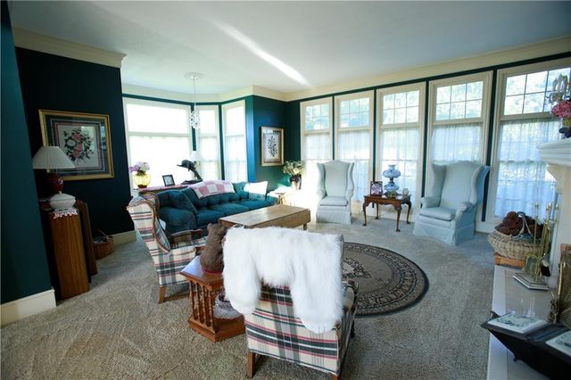 21515 S Prospect Avenue, Cleveland, MO 64734