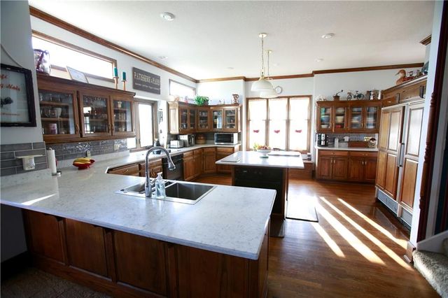 21515 S Prospect Avenue, Cleveland, MO 64734