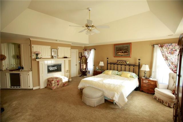 21515 S Prospect Avenue, Cleveland, MO 64734