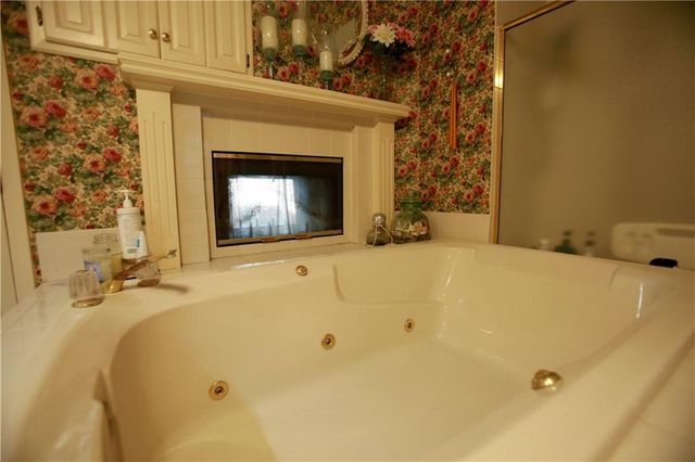 21515 S Prospect Avenue, Cleveland, MO 64734