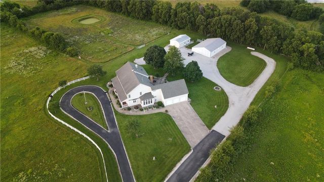 21515 S Prospect Avenue, Cleveland, MO 64734