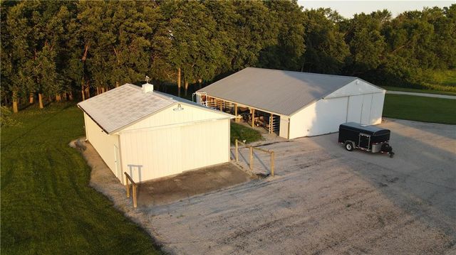 21515 S Prospect Avenue, Cleveland, MO 64734