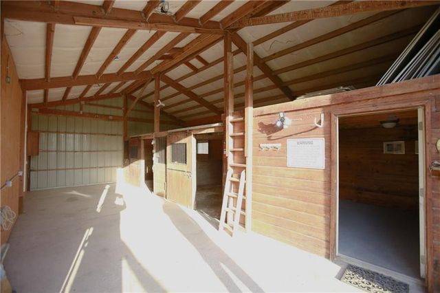 21515 S Prospect Avenue, Cleveland, MO 64734