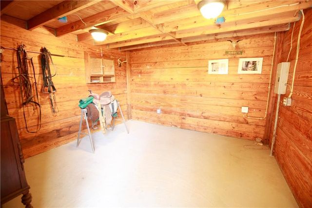 21515 S Prospect Avenue, Cleveland, MO 64734