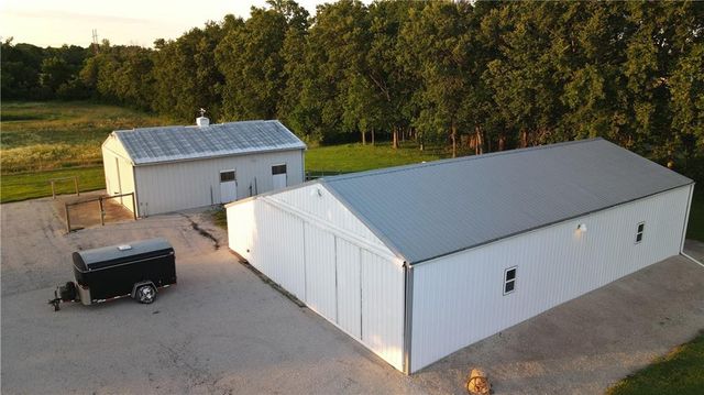21515 S Prospect Avenue, Cleveland, MO 64734